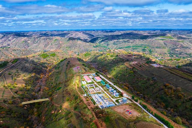 【摄影报道】陇东油区秋景绚丽