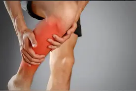 “腿梗”比你想的还可怕！这俩症状出现，别犹豫，赶紧去医院！图片