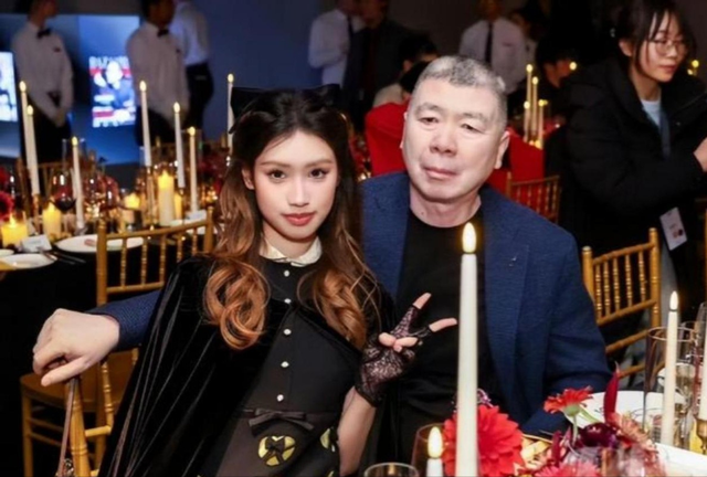 徐帆回应离婚五个月后，冯小刚再惹争议	，养女徐朵竟成了导火索