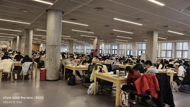 180万人次“打卡”陕图高新馆区 公共文化服务提质增效“阅”见未来