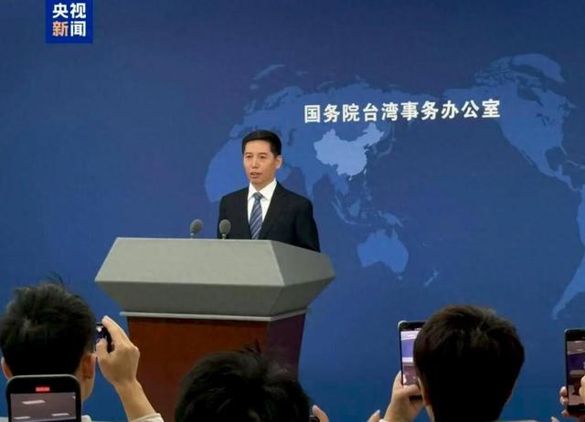 蒋万安再次亮明立场，坚持反对两岸统一，郑丽文也让大陆寒心了