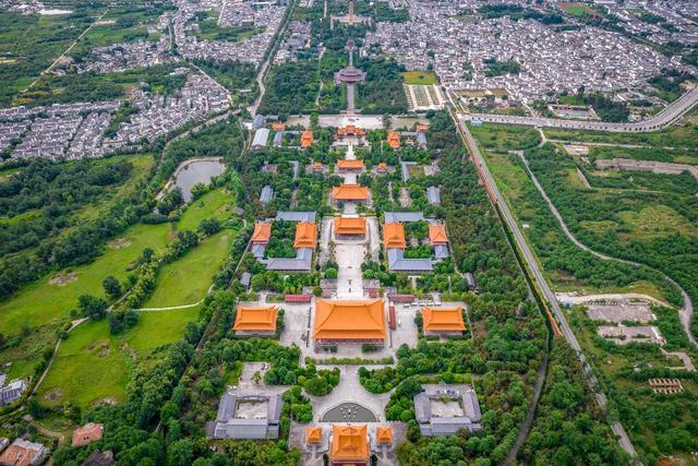 到云南游玩，去过这9个绝美古寺再离开吧！人气都超旺，祈福灵验