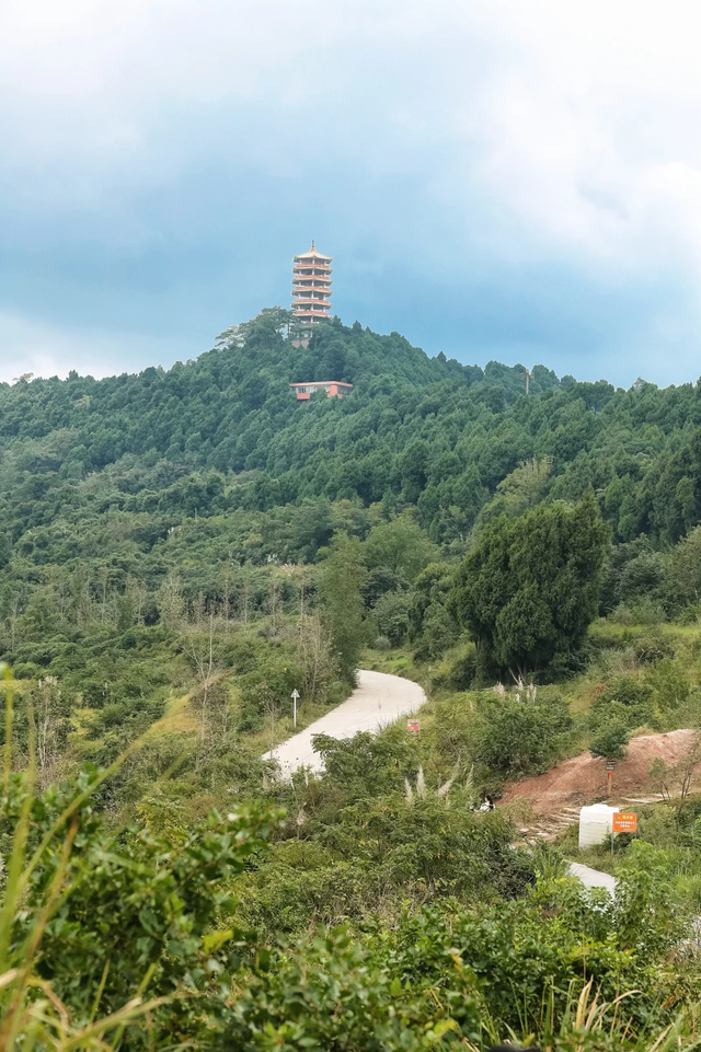 超美超震撼！舍不得公开的徒步秘境N0.1，就在成都金堂！