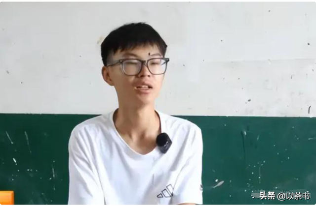 残疾的爹智障的妈，周糠顺考出642分优异成绩，恶心的一幕出现了