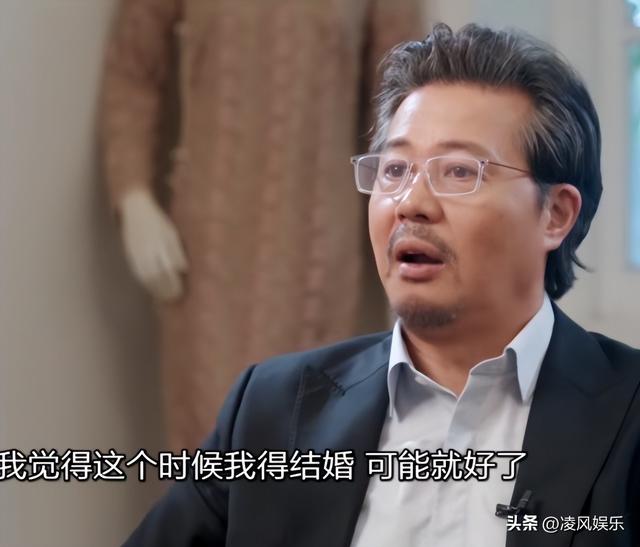 他娶生病变胖女演员，恩爱27年无绯闻，如今59岁儿女双全很幸福