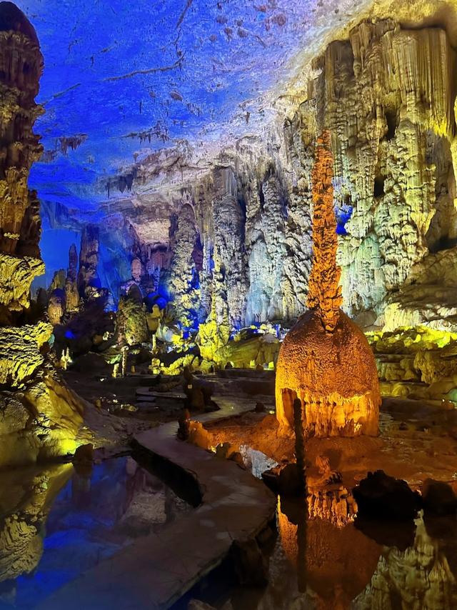 世界上只有贵州才有的独一无二的十四大奇景
