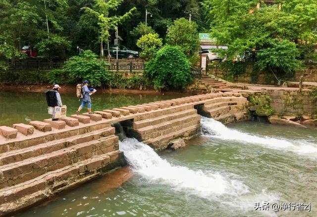 唐蕃古道上的古驿站，水墨山水里的上里镇