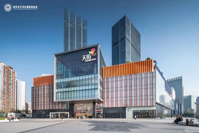 来汉口 逛江汉 | 大学生超友好！不出地铁站如何玩转江汉？