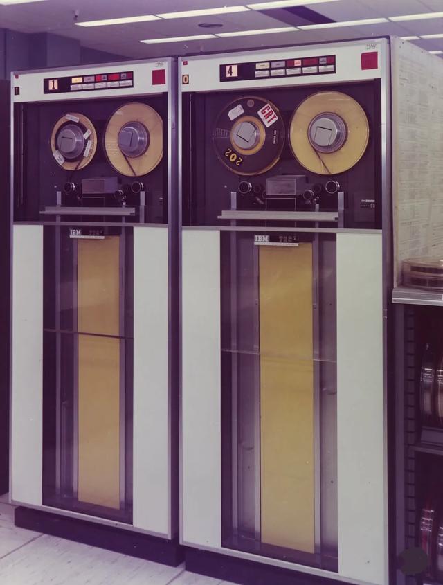 推开44吨的秘密：关于那扇“世界最重之门	”的硬核往事