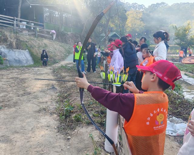 田间地头“小农夫” 大自然里“趣”探险