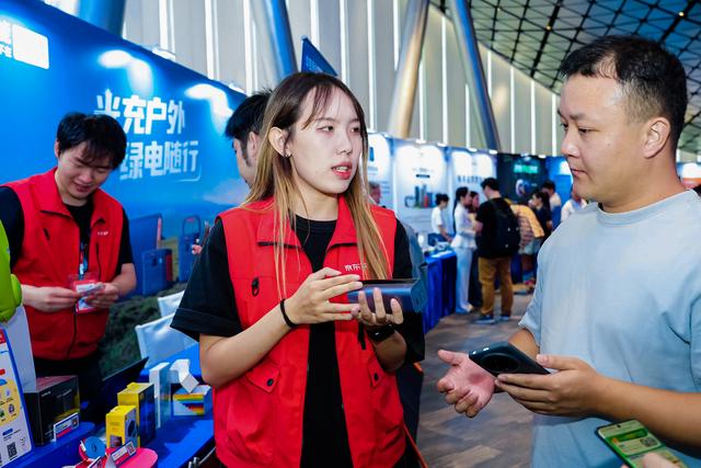2025深圳充电嘉年华收官，潮流充电，更要安全