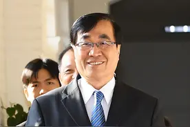 李四川遥遥领先！ 黄暐瀚揭“韩川联手”战力最强 但要小心黄国昌图片