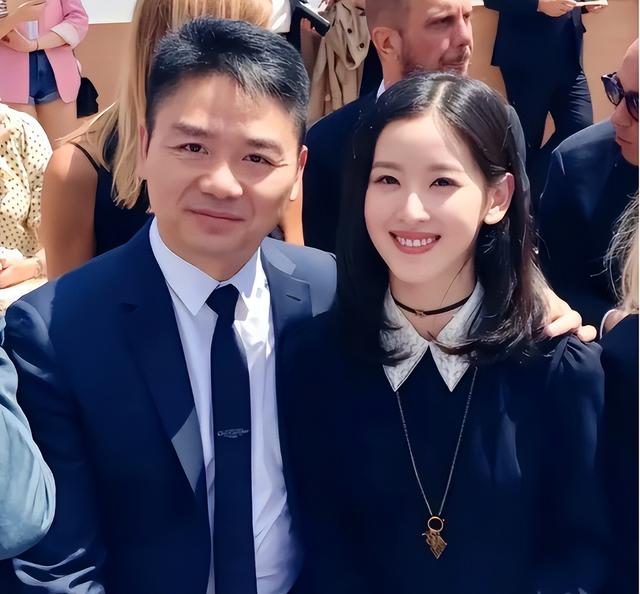 刘强东没想到	，离过年不到2月，章泽天走上了和田朴珺一样的路