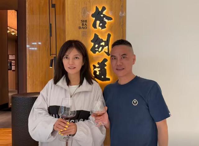 赵薇没想到，自己不止被圈内封杀，还有一件事，也让她面子挂不住