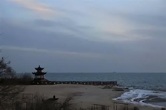 青青草堂 |​ 带着外孙去看海