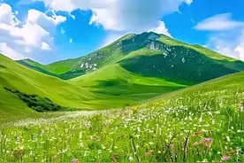 异性关系再好，私下也别聊“这三个”话题，不然、容易越界图片