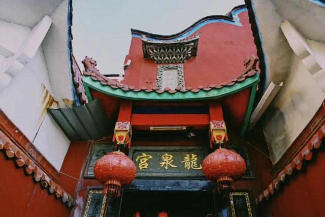 神仙不输泉州，这座闽东小城也有封神的秋天