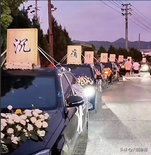 48岁孟再平追悼会，两段婚姻引争议，120万抗癌针没能留住她