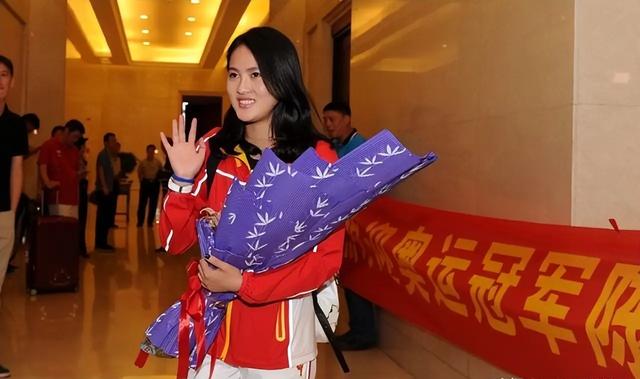 33 岁陈若琳太炸了！全红婵缺席世锦赛，她让泳坛彻底疯狂