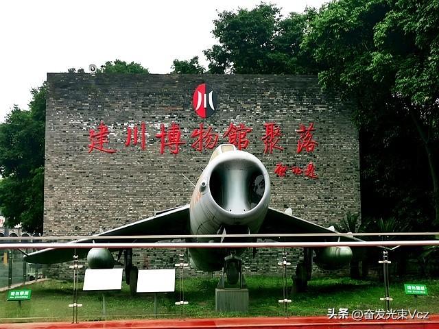 他当市长嫌工资低，辞职去“捡破烂”，捡到80亿财富非要上交国家
