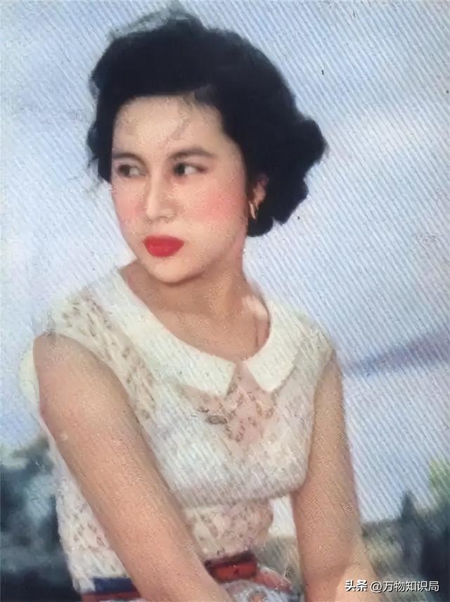关之琳的母亲有多漂亮？娇媚冷艳颜值出众，美得惊为天人！