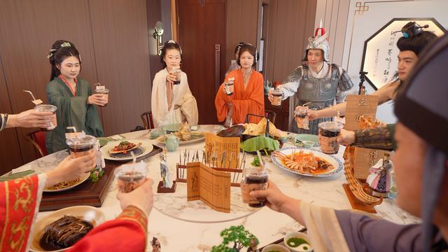 三国水浒城解锁文旅新体验：“烽火三国”主题宴让经典“活”起来