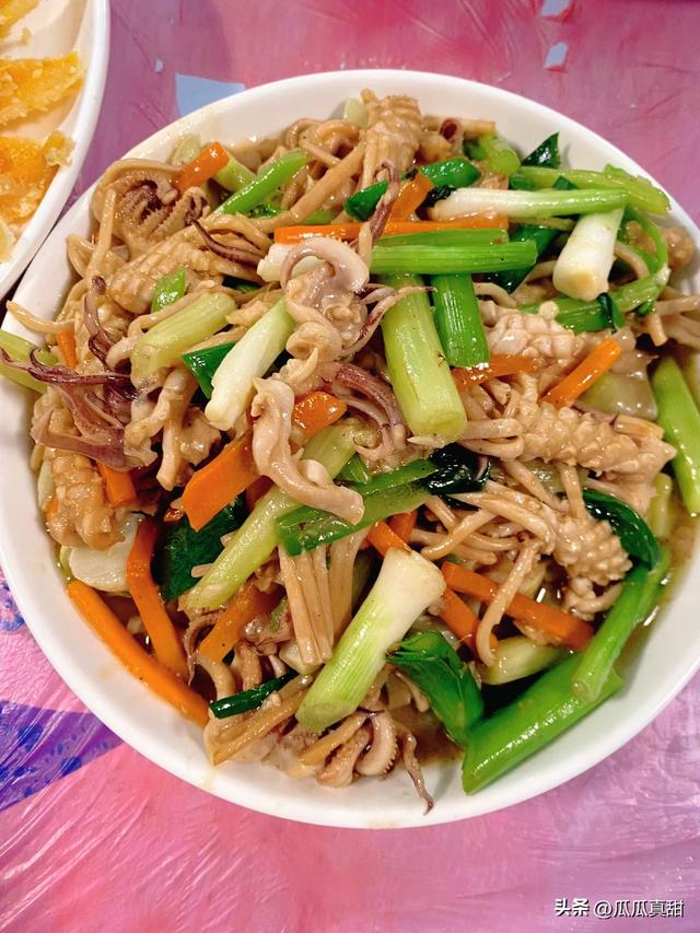 湖南妹子到广西男友家，12个家常菜做出星级饭店的水平，太出众