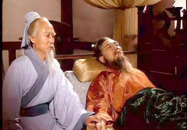 曹操为什么执意要杀掉华佗？12年后才发现，他的决策是正确的