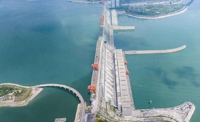 三峡大坝 “账本” 曝光：运行了 20 余年，2500 亿投入如今回本了吗？