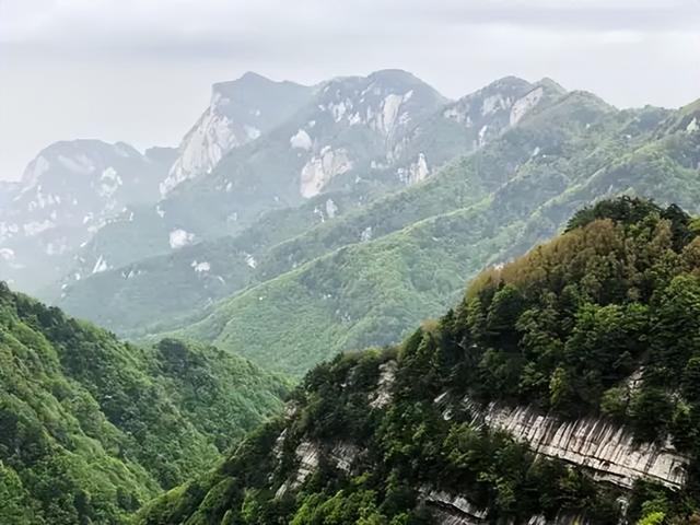 河南最高的山峰，被称为“中原之巅”，名字却常被读错让人误会