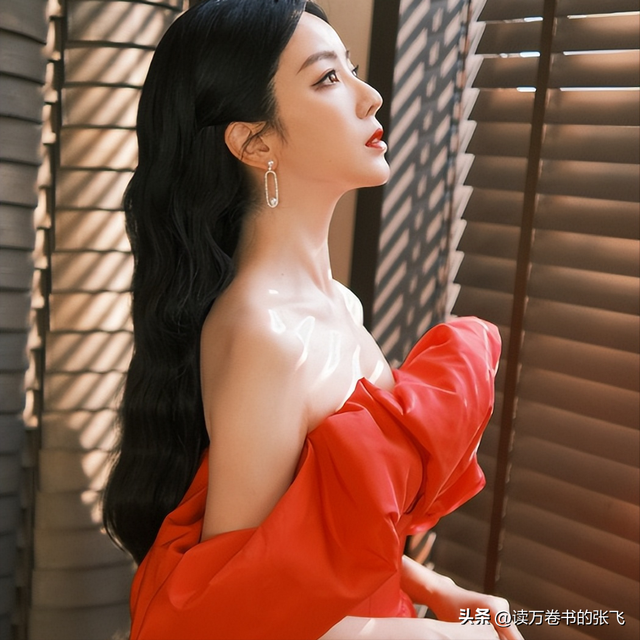 狐狸尾巴藏不住？李思思离开央视原因曝光，原来“野心”不止于此