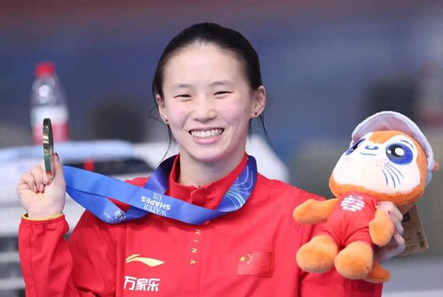 2025十佳运动员出炉！全红婵落榜，孙颖莎才排第四，第一当之无愧