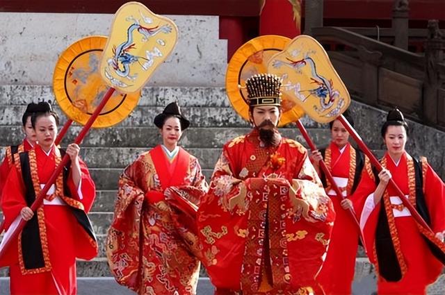 对琉球措辞变了，中美摊牌倒计时，高市请求对话，中方送上7个字