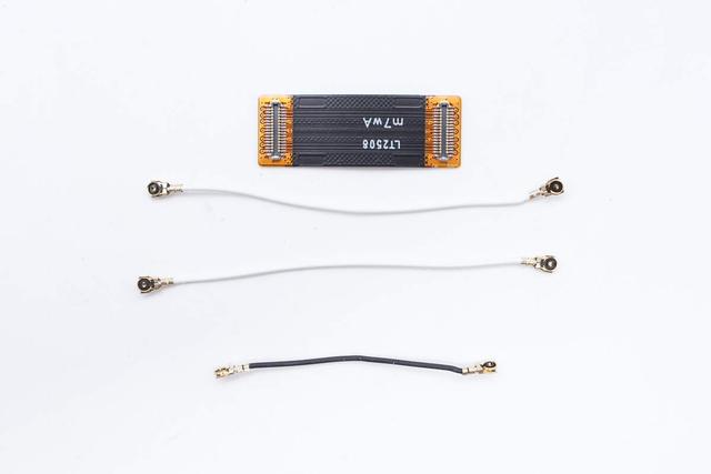 高达1999元售价是怎样的用料做过水准？中兴U60 Pro 5G随身WiFi拆解