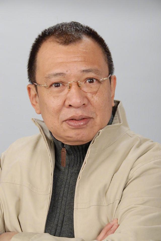 许绍雄家庭情况曝光！父亲开金店，妻子出身广东名门	，儿子非亲生