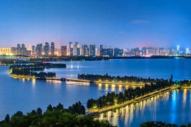 武汉国庆中秋双节推潮游、乐游、夜游、惠游系列，成旅游热门城市