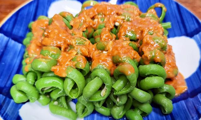 调芝麻酱，放油放水是大错！火锅店老板教我一招，爽滑细腻太香了