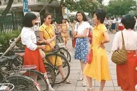 为什么涤纶不叫的确良了？聚酯纤维就是涤纶吗？图片