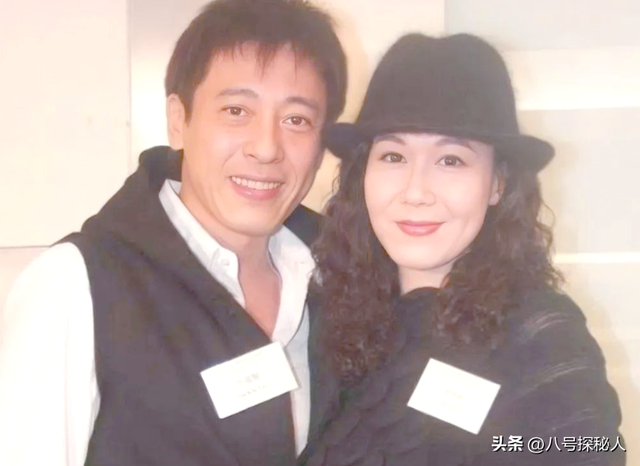 夫妻俩为了不变老，坚持31年不吃肉不生子，如今59岁近照不敢认