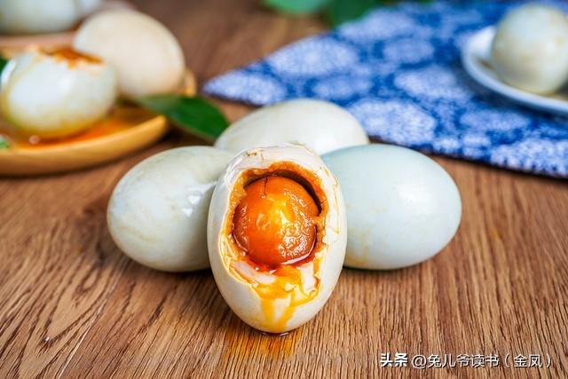 汪曾祺：最美的日子，侍花，煮茶，打盹，漫步，读书