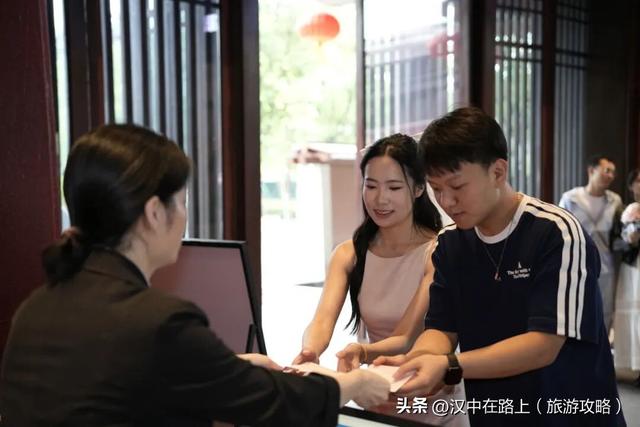 汉中兴汉胜境景区“中式浪漫领证”专场活动圆满收官！