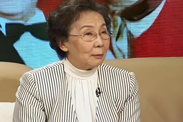 86岁宋世雄现状：定居北京老到认不出，托举儿女成才却都不在身边