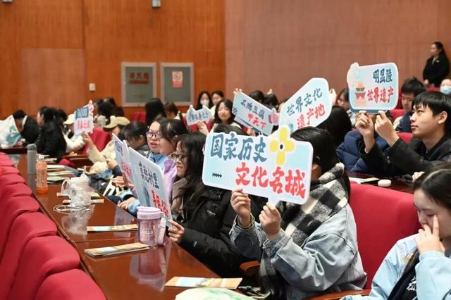 沿江高铁月底开通，长寿之乡钟祥来汉揽客