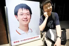他高考703分，被11所美国名校拒绝，大学毕业接受采访：感谢拒绝图片