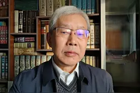 65岁单身老头的难题：不找伴，老来会困难；如找伴，可能没将来。图片