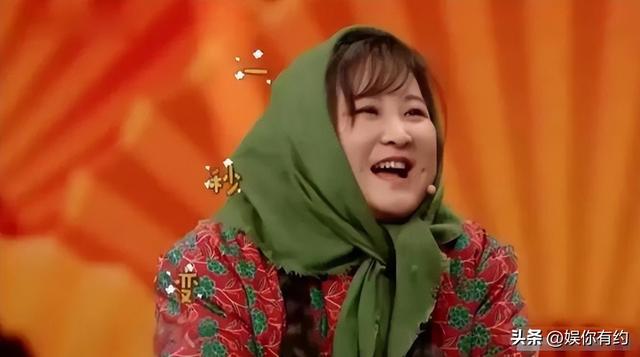 退出春晚、被综艺“开除	”，43岁贾玲近况曝光	，走路喘息声明显