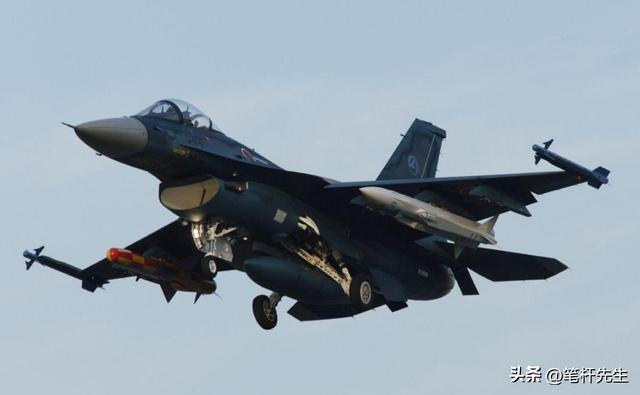 450 公里外叫阵辽宁舰，日 F-2 挂载老式导弹，难破中国防空网