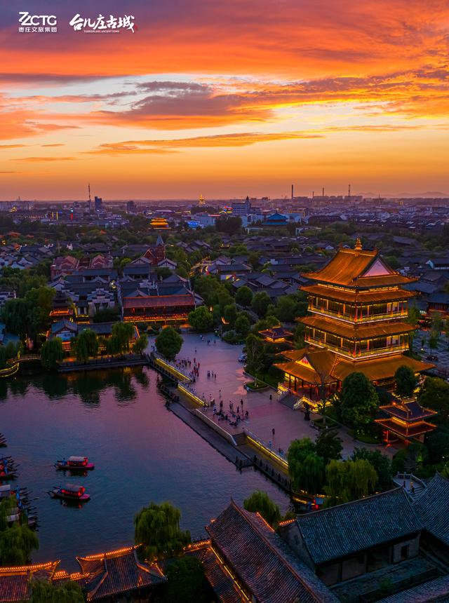 把冬天的第一张落日存进手机，春天我们替你留着第二场黄昏