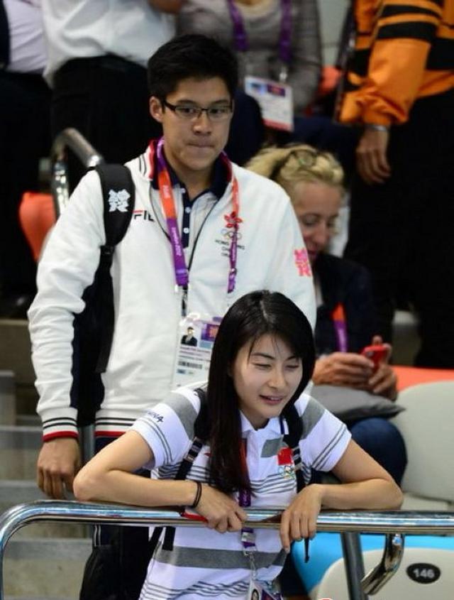 霍启刚没想到，44岁郭晶晶再传喜讯，让霍震霆和香港阔太圈沉默了