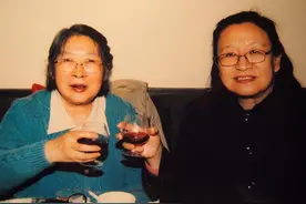 李敏李讷关系不和？李讷晚年接受采访，含泪说出实情：多亏了姐姐图片